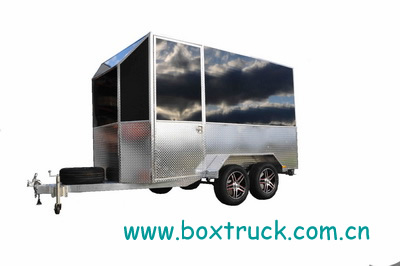 Enclosed box trailer